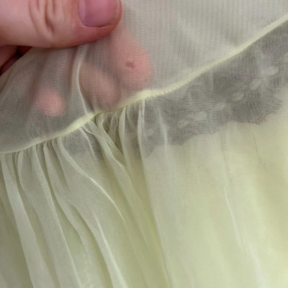 1960s Vanity Fair Butter Yellow Babydoll Nightgown, Medium - Picture 6 of 10